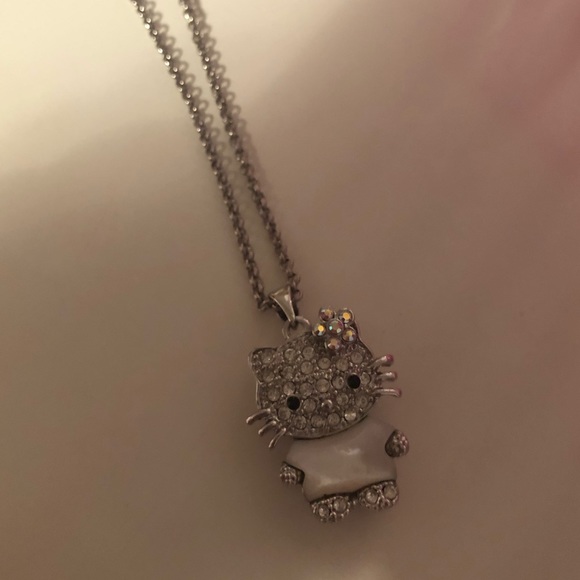 Hello kitty necklace - Picture 6 of 7